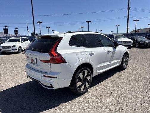 2025 Volvo XC60 Plug-In Hybrid T8 Plus
