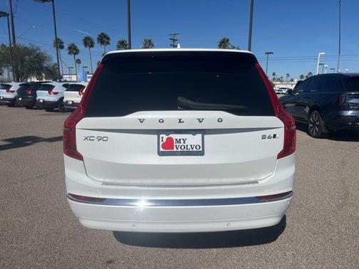2023 Volvo XC90 B6 Plus 6-Seater