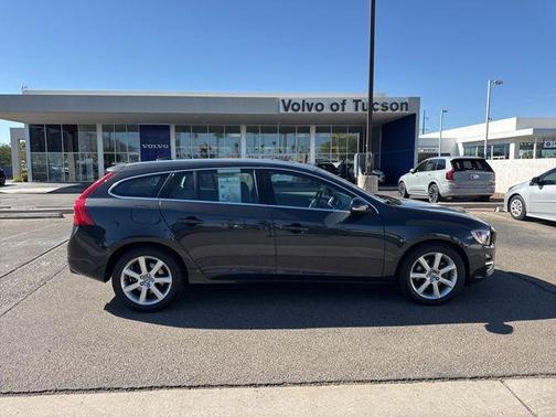 2016 Volvo V60 T5 Premier