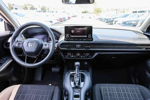 Platinum White Pearl 2024 Honda HR-V