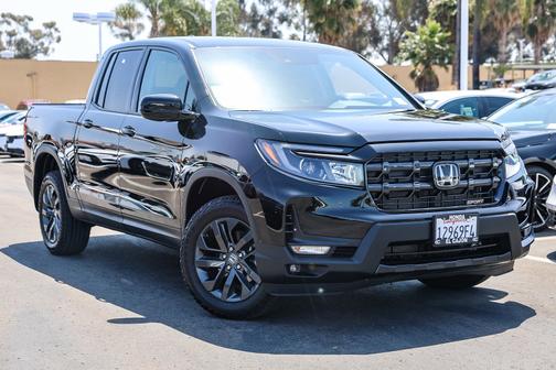 Crystal Black Pearl 2025 Honda Ridgeline