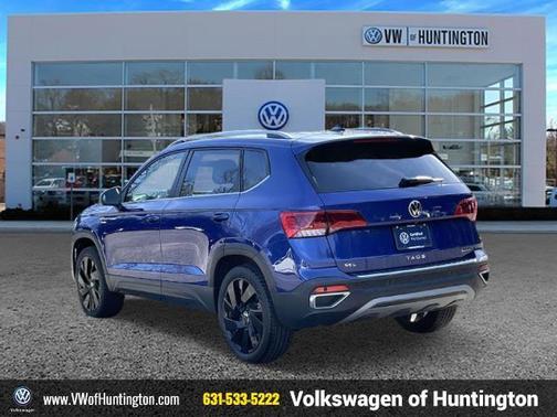 2024 Volkswagen Taos 1.5T SEL