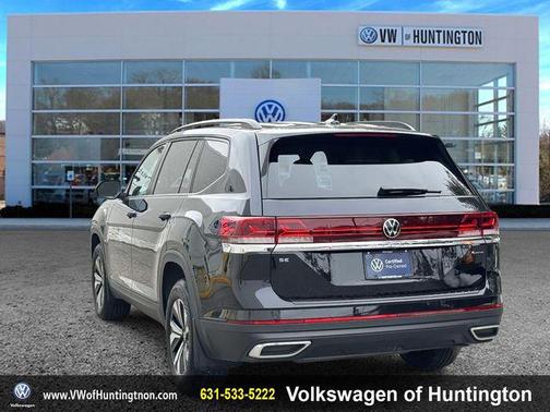 2025 Volkswagen Atlas 2.0T SE