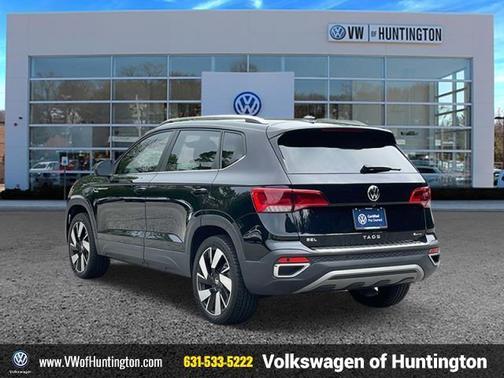 2024 Volkswagen Taos 1.5T SEL