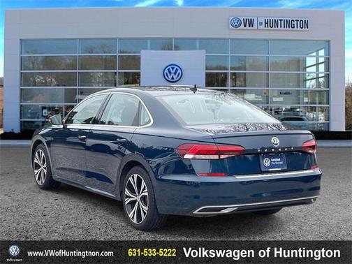 2022 Volkswagen Passat 2.0T SE