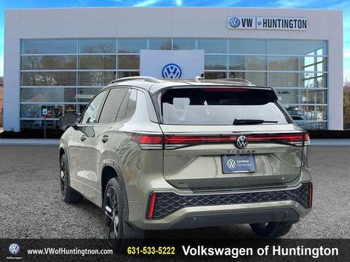 2025 Volkswagen Tiguan 2.0T SE R-Line Black 4MOTION