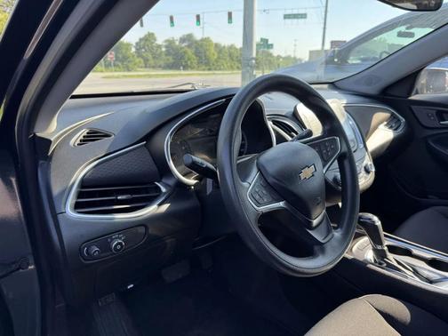 2020 Chevrolet Malibu FWD LT