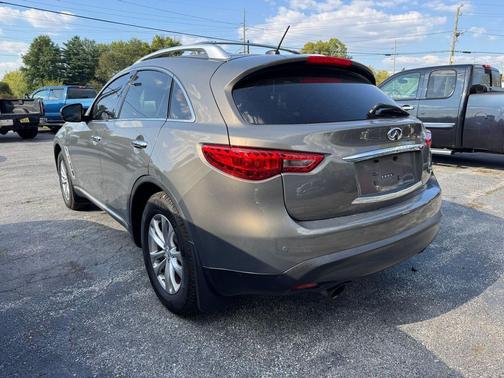 2011 INFINITI FX35 Base