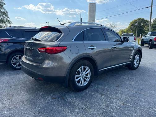 2011 INFINITI FX35 Base