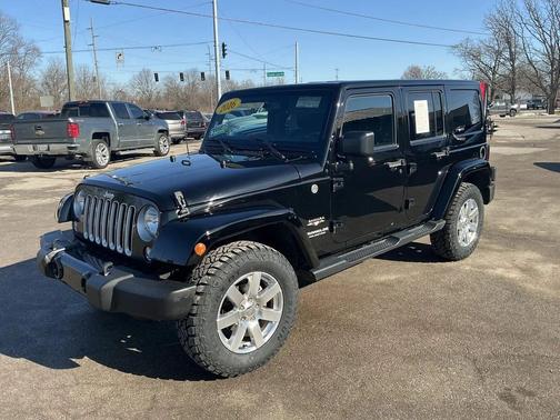 Black Clear Coat 2016 Jeep Wrangler Unlimited Sahara