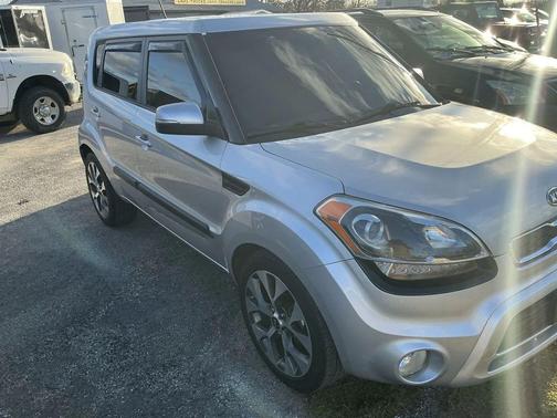 2012 Kia Soul +