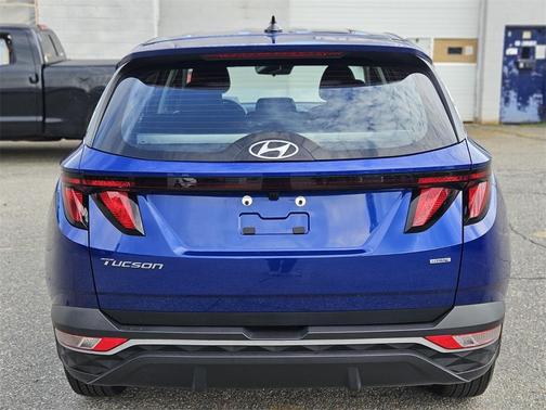 2022 Hyundai TUCSON SE