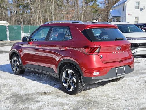 2024 Hyundai VENUE Limited