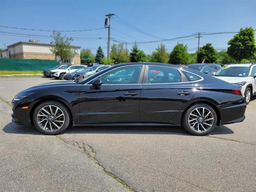 2022 Hyundai SONATA Limited