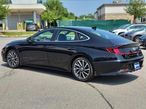 2022 Hyundai SONATA Limited