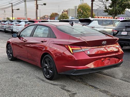 2023 Hyundai ELANTRA HEV Blue