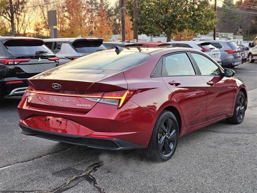 2023 Hyundai ELANTRA HEV Blue
