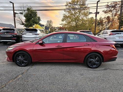 2023 Hyundai ELANTRA HEV Blue