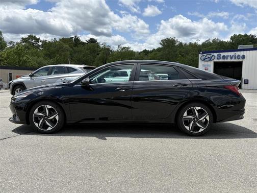 2021 Hyundai ELANTRA Limited