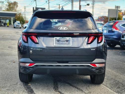2024 Hyundai TUCSON SEL