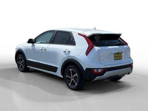2025 Kia Niro LX