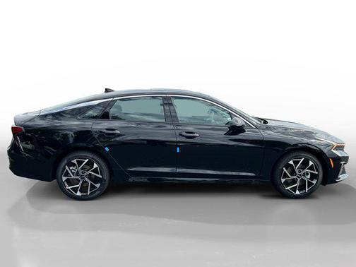 2025 Kia K5 EX