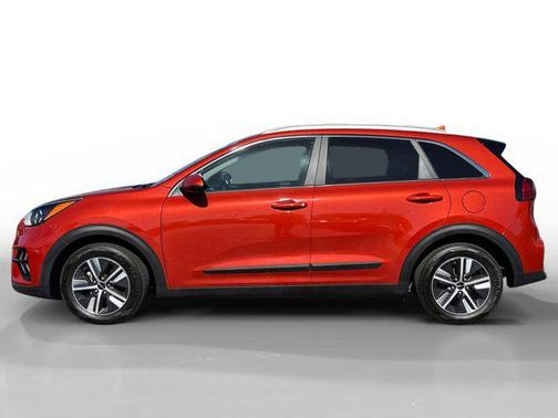 2022 Kia Niro LXS