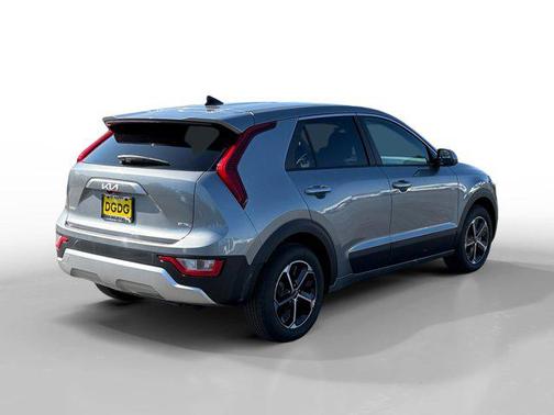 2025 Kia Niro LX