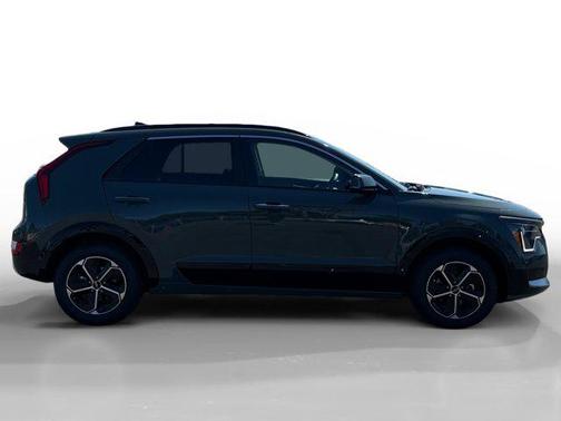 2025 Kia Niro SX