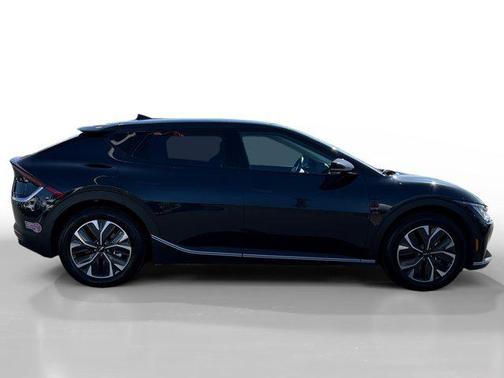 2024 Kia EV6 Light