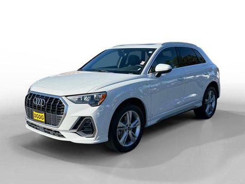 2021 Audi Q3 45 S line Premium