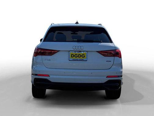 2021 Audi Q3 45 S line Premium