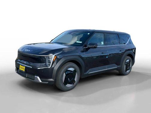 2026 Kia EV9 Light Long Range