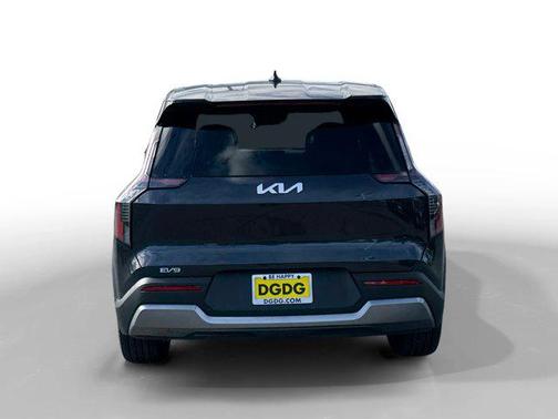 2026 Kia EV9 Light Long Range