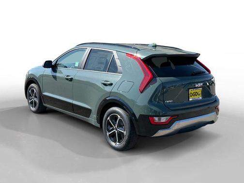 2025 Kia Niro SX