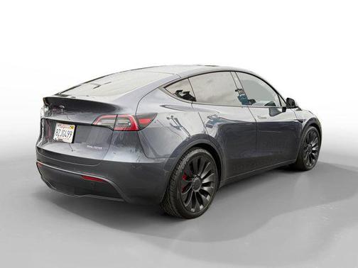 2022 Tesla Model Y Performance Dual Motor All-Wheel Drive