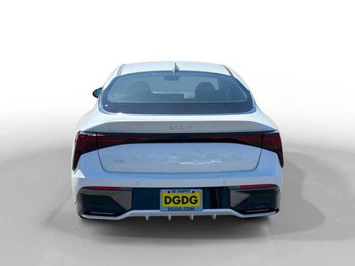 2026 Kia K5 LXS