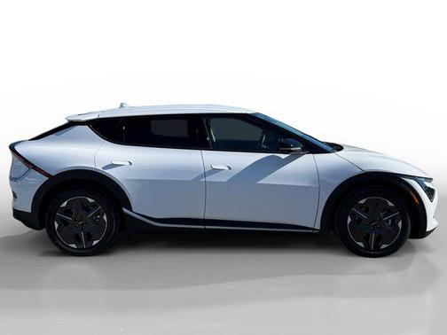2025 Kia EV6 Light Long Range
