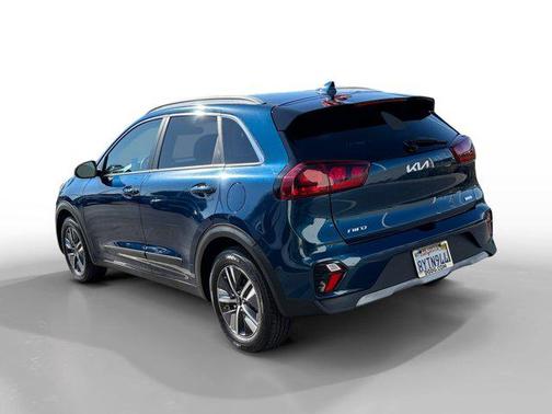 2022 Kia Niro LXS