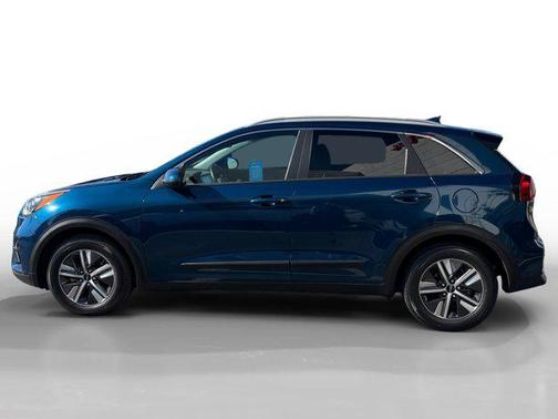 2022 Kia Niro LXS