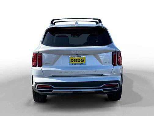 2022 Kia Sorento Plug-In Hybrid SX