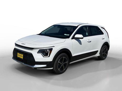 Snow White Pearl 2026 Kia Niro LX