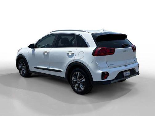 2022 Kia Niro LXS