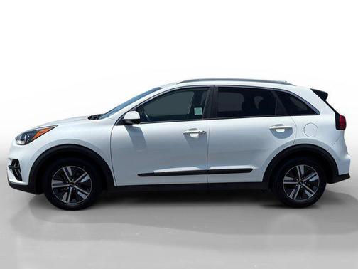 2022 Kia Niro LXS