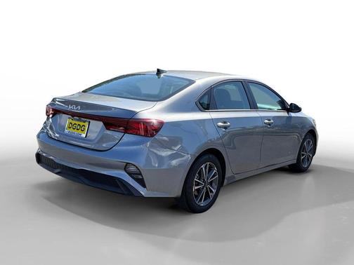 Steel Gray 2024 Kia Forte LXS