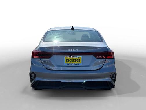Steel Gray 2024 Kia Forte LXS