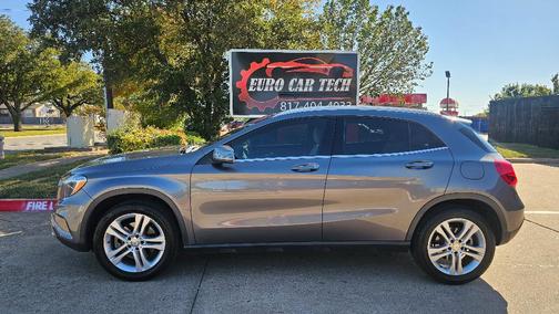 2017 Mercedes-Benz GLA 250 Base