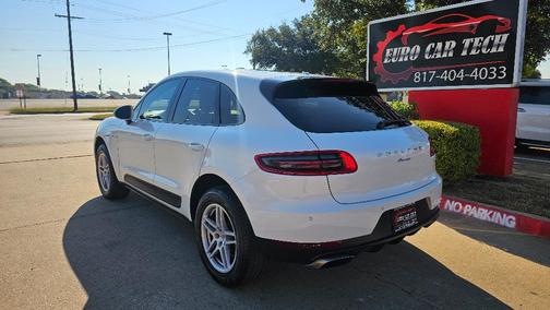 2018 Porsche Macan 