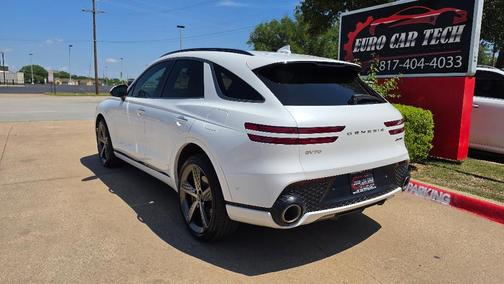 White 2025 Genesis GV70 3.5T Sport