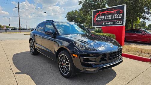 2016 Porsche Macan Turbo